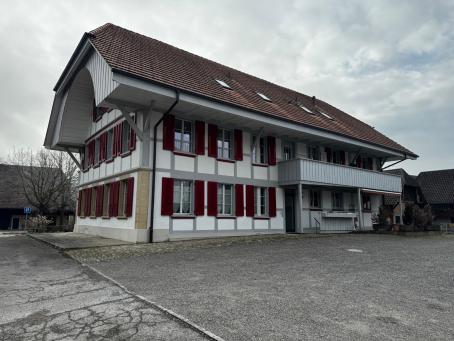 Mehrfamilienhaus, Eggenweg 1, Radelfingen